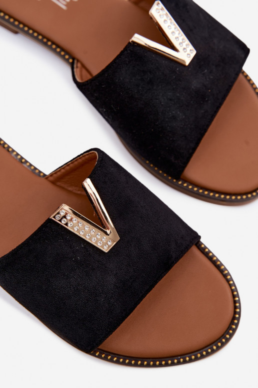 Šlepetės Moteriškas butas Su puošniais Detalem V juodos spalvos Nelmira