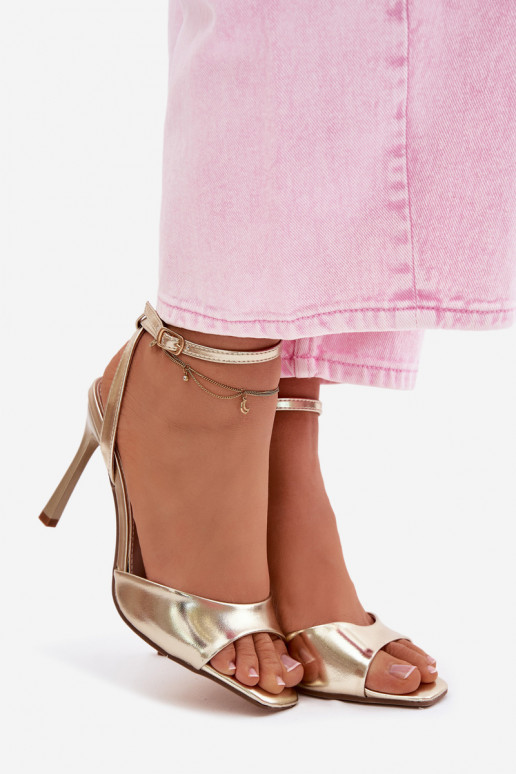 Moteriškos basutės su plonais kulniukaissuImitacji Skóry aukso spalvos Olissey