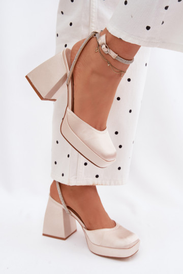 Moteriškos basutės Ant masyvių kulnų Typu Słupek Pasek su tviskančiomis akutėmis aukso spalvos Seraphina