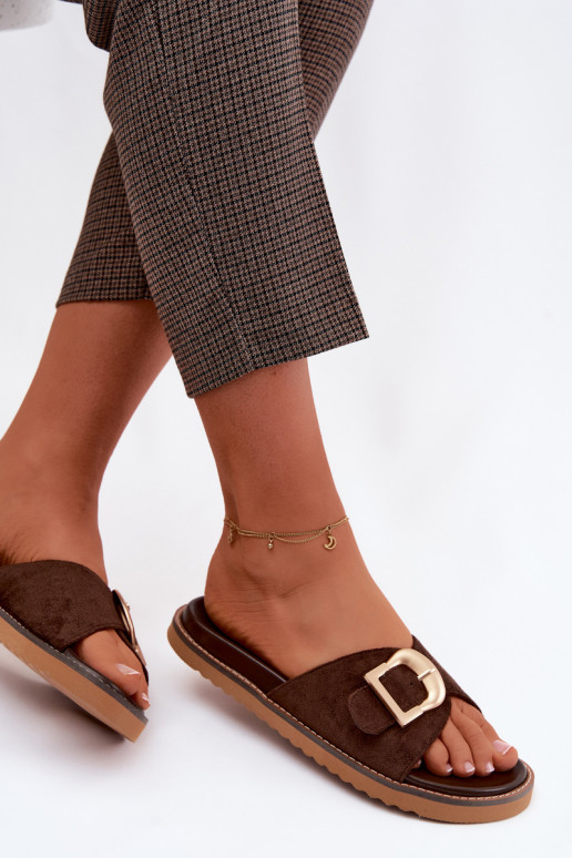 Moteriškos šlepetės su aukso spalvos sagtimis CzekoladoĮe Elviane