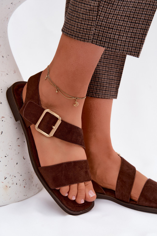 Moteriškos basutės su plačiais kulniukais su aukso spalvos sagtimis CzekoladoĮe Verissea