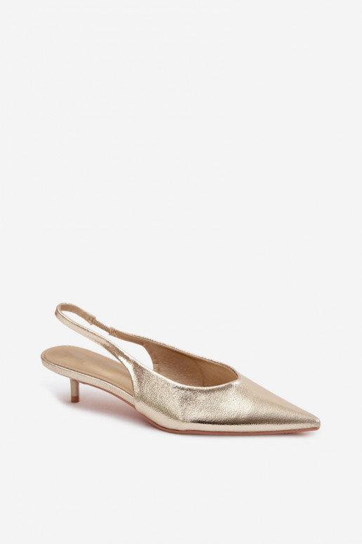 Moteriškos basutėssuImitacji Skóry su kulniukais aukso spalvos Averelle