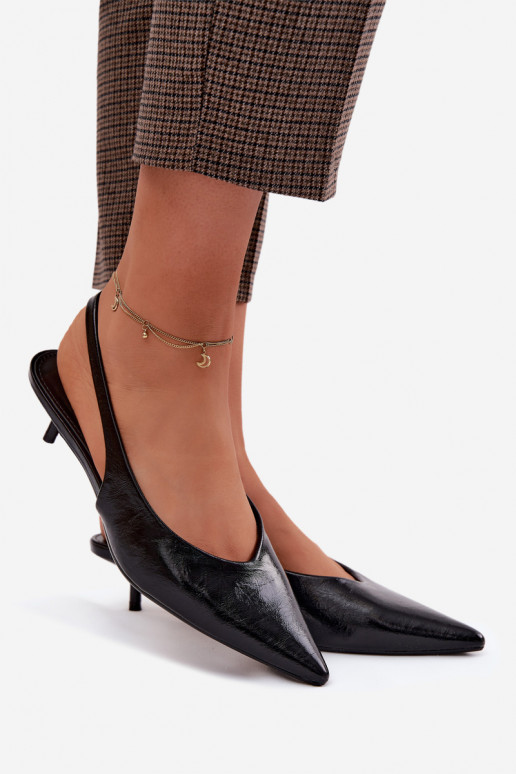 Lakuotos basutės moterimssuImitacji Skóry su kulniukais juodos spalvos Averelle