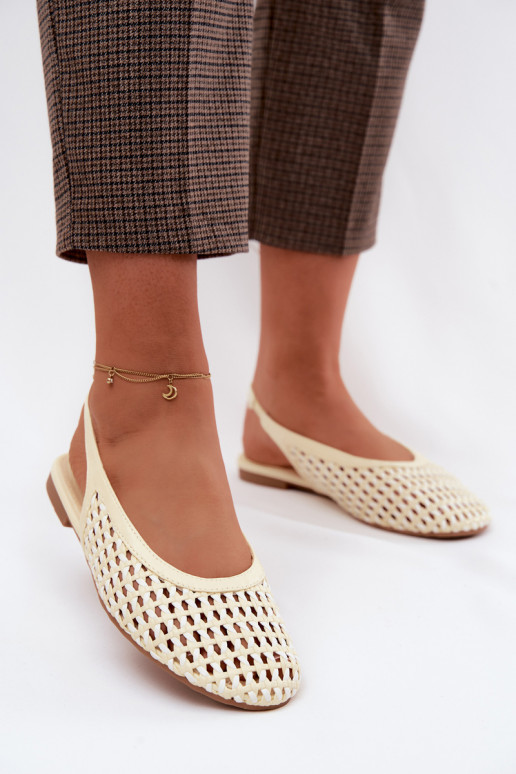 Moteriškos basutės su ažūro elementais geltonos spalvos Selviora