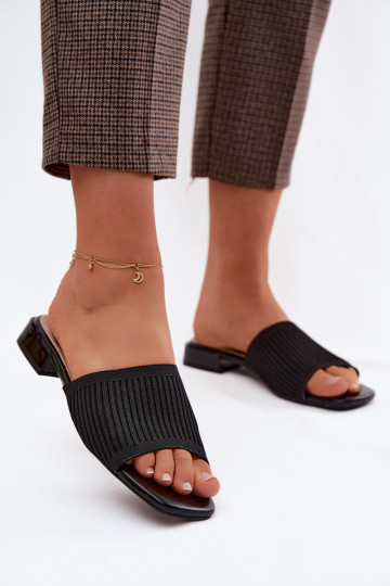  Moteriškos šlepetės su plačiais kulniukais juodos spalvos Belissea 2