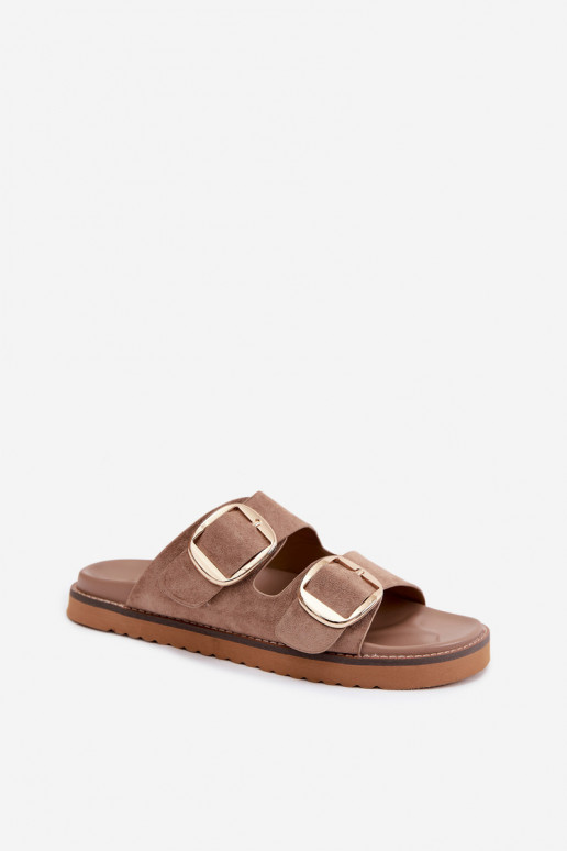 Moteriškos šlepetėssuImitacji iš zomšosu aukso spalvos su sagtelėmis chaki spalvos Averia