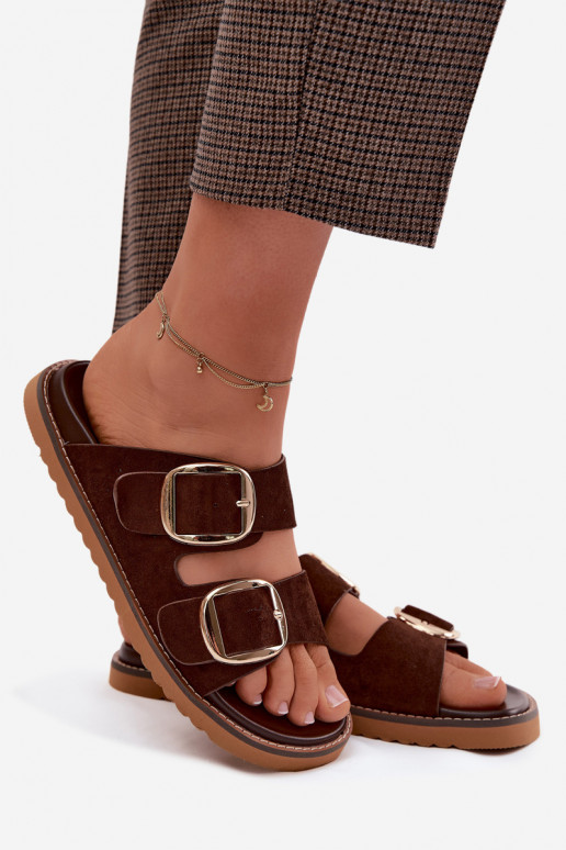 Moteriškos šlepetėssuImitacji iš zomšosu aukso spalvos su sagtelėmis CzekoladoĮe Averia