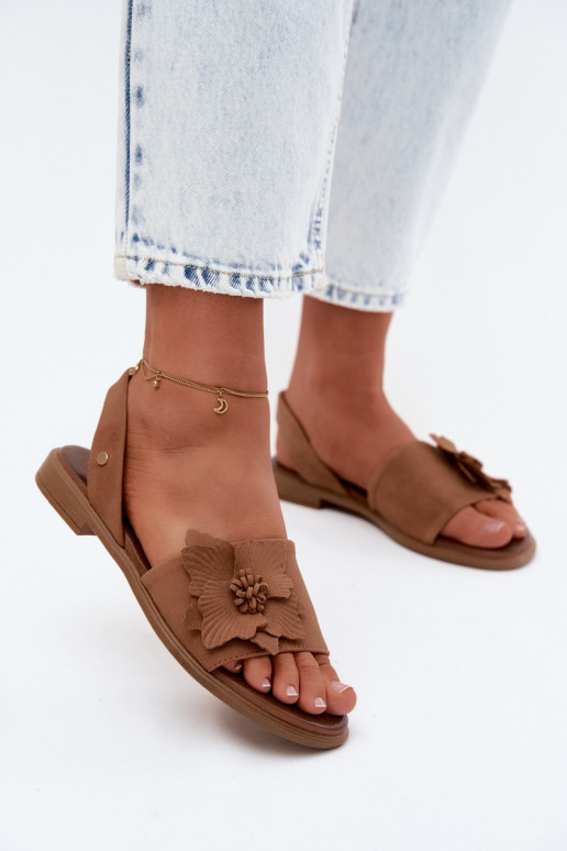 Oda Zomšinės basutės su plačiais kulniukais Su puošniais Gėlė Zazoo 407471 rudos spalvos