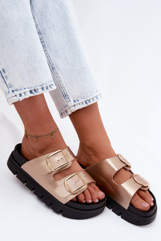 Moteriškos šlepetės Platformie su sagtimis Lee Cooper LCIN-26-35-4462L aukso spalvos