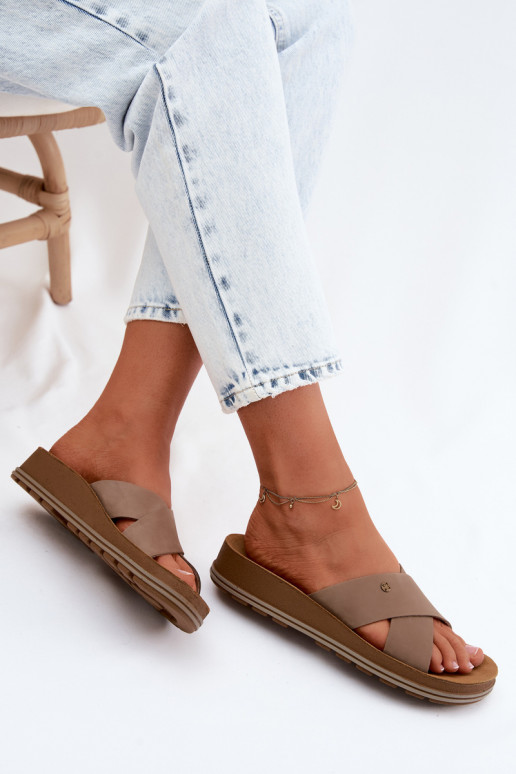 Oda Moteriškos zomšinės šlepetės Tai turiciejka P7504-04 smėlio spalvos