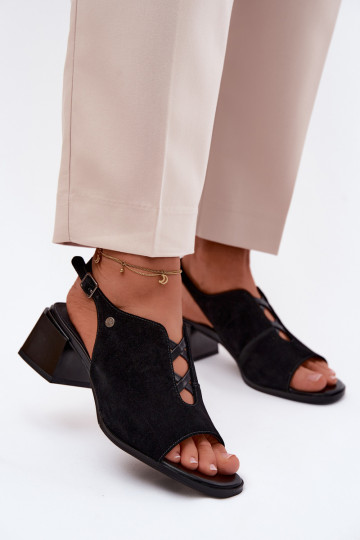 basutėssuĮjungtaturalnego iš zomšosu su kulniukais Tai turiciejka K7521-01 juodos spalvos