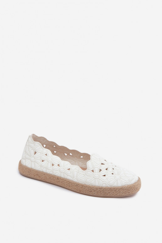 Espadrilės su ažūro elementais ir gėlytėmis baltos spalvos Merivelle