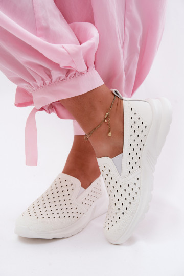 Įsispiriamo modelio su aužūro elementais batai MoteriškassuImitacji Skóry baltos spalvos Geressa 2