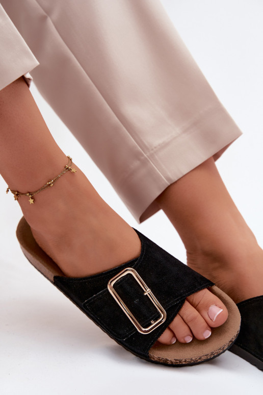 Oda Moteriškos zomšinės šlepetės su sagtimis juodos spalvos Beryl