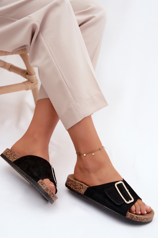 Oda Moteriškos zomšinės šlepetės su sagtimis juodos spalvos Beryl