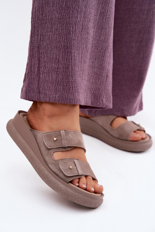 Oda Moteriškos zomšinės šlepetės su platforma Vinceza 66916 smėlio spalvos