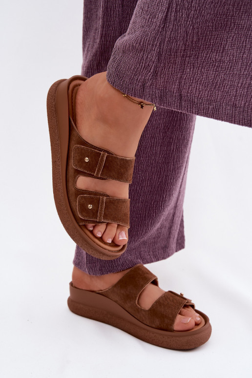 Oda Moteriškos zomšinės šlepetės su platforma Vinceza 66916 rudos spalvos