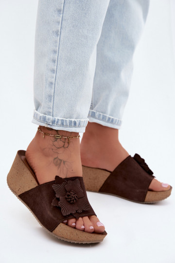 Oda Moteriškos zomšinės šlepetės su platforma Su puošniais su gėlytėmisem Zazoo 40312 CzekoladoĮe 2