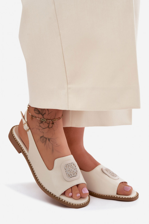 Moteriškos basutės su plačiais kulniukais su ornamentais S.Barski KV61-6016 kreminės spalvos