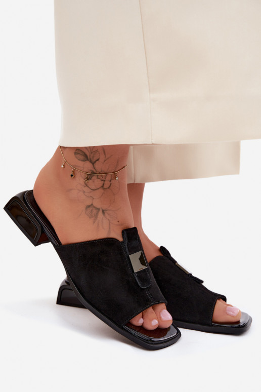 Elegantiško stiliaus Moteriškos šlepetės natūralios zomšosoĮa D&A JC61-1002 juodos spalvos