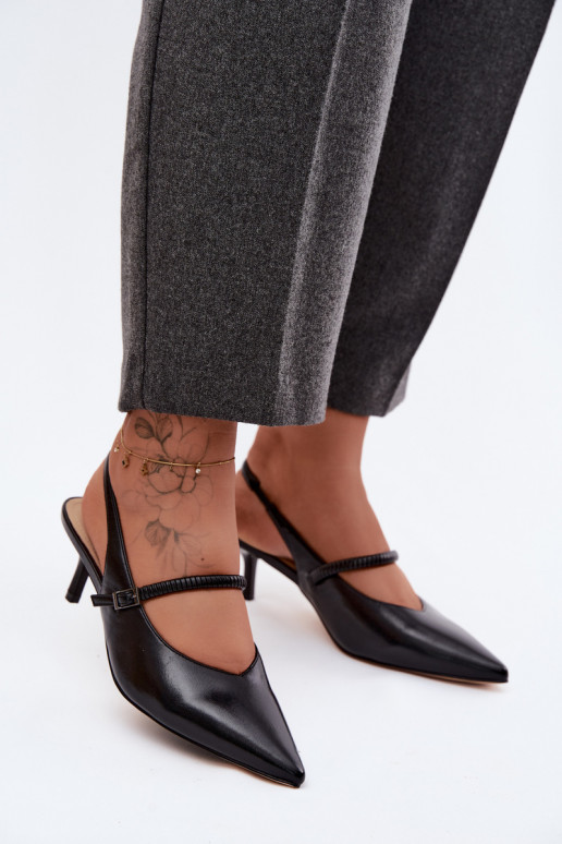 Oda Bateliai Aukštakulniai sandalai su dirželiais D&A CR61-3046 juodos spalvos