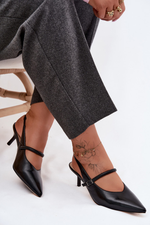 Oda Bateliai Aukštakulniai sandalai su dirželiais D&A CR61-3046 juodos spalvos