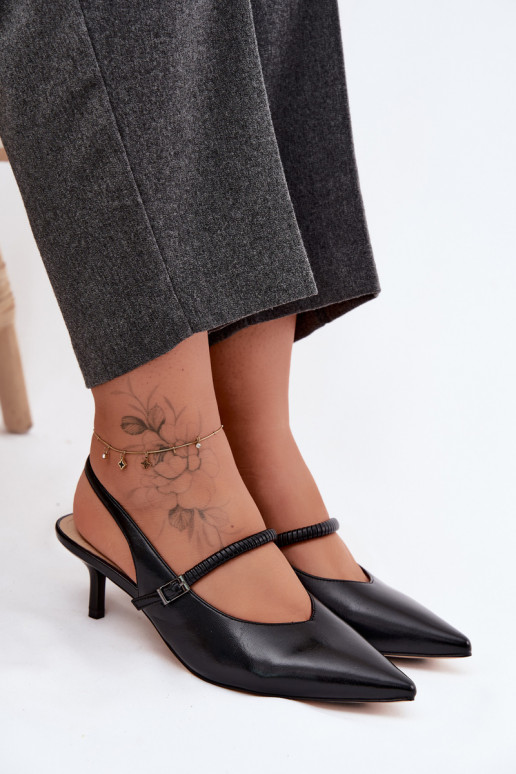 Oda Bateliai Aukštakulniai sandalai su dirželiais D&A CR61-3046 juodos spalvos