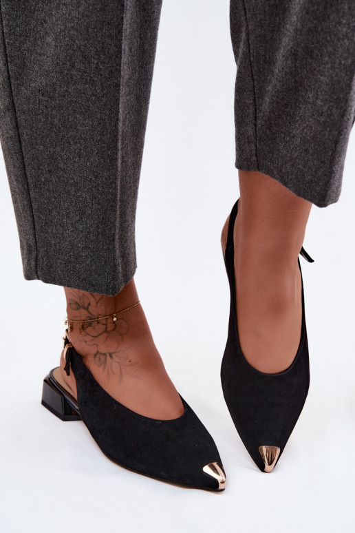 Oda Moteriškos zomšinės basutės Ant žemo kulno D&A CR61-3050 juodos spalvos