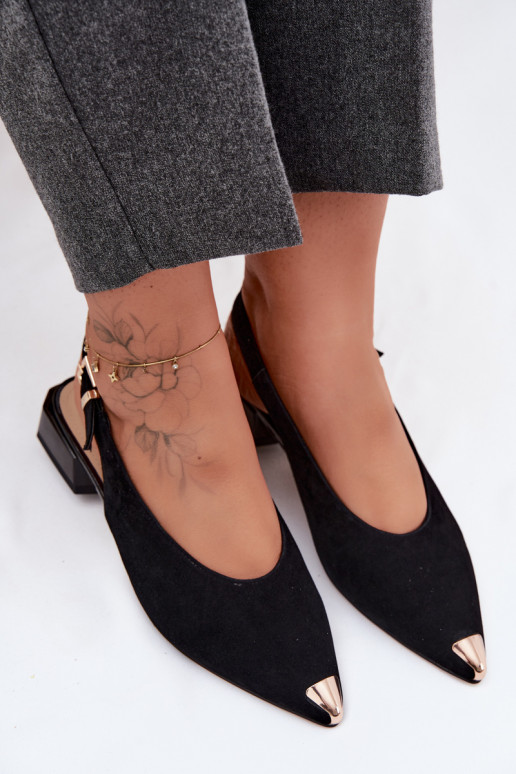 Oda Moteriškos zomšinės basutės Ant žemo kulno D&A CR61-3050 juodos spalvos