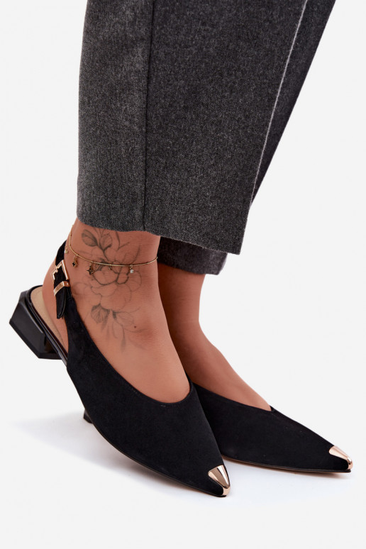 Oda Moteriškos zomšinės basutės Ant žemo kulno D&A CR61-3050 juodos spalvos