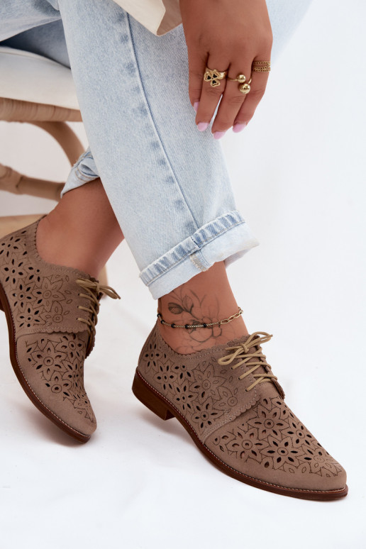 Oda iš zomšos batai Moteriškas su aužūro elementais su plačiais kulniukais Zazoo 4156 kapučino spalvos