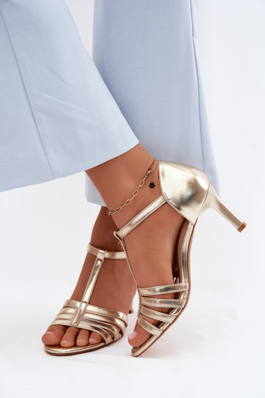 Moteriškos basutės su juostelėmis Įjungta Smukłym Obcasie Sergio Leone SK132 aukso spalvos