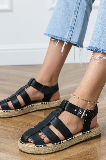 Juodos uždaros espadrilės basutės Kleona