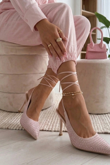 Rožinės spalvos aukštakulniai smailianosiai atvira kulnimi puoštos cirkoniais Edith