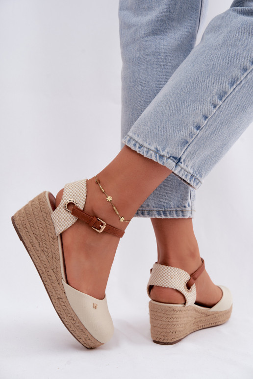 Smėlio spalvos espadrilės su platforma