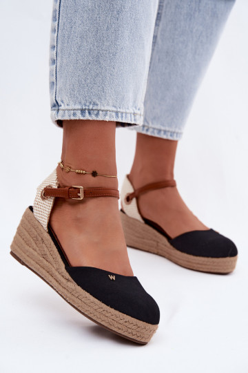 Juodos spalvos espadrilės su platforma