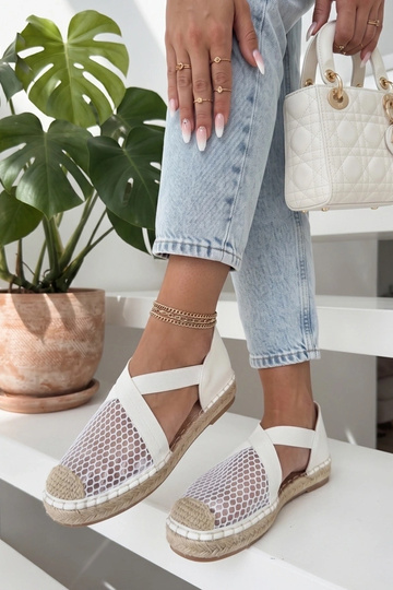 Smėlio spalvos espadrilės ant platformos 2