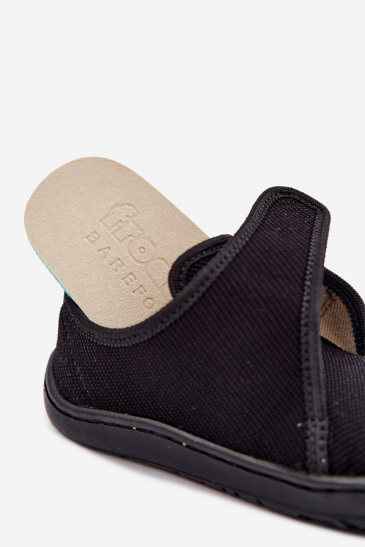 Vaikiškos šlepetės berniukams su lipniais užsegimais Barefoot Froddo G1700438-15 juodos spalvos