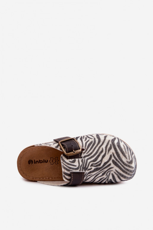 Zebra moteriškos klumpės su sagtimis DJ000016