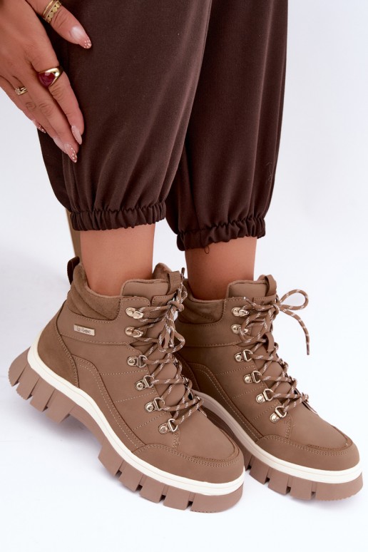 pašiltinti moteriški batai Lee Cooper LCJ-26-31-4582 smėlio spalvos