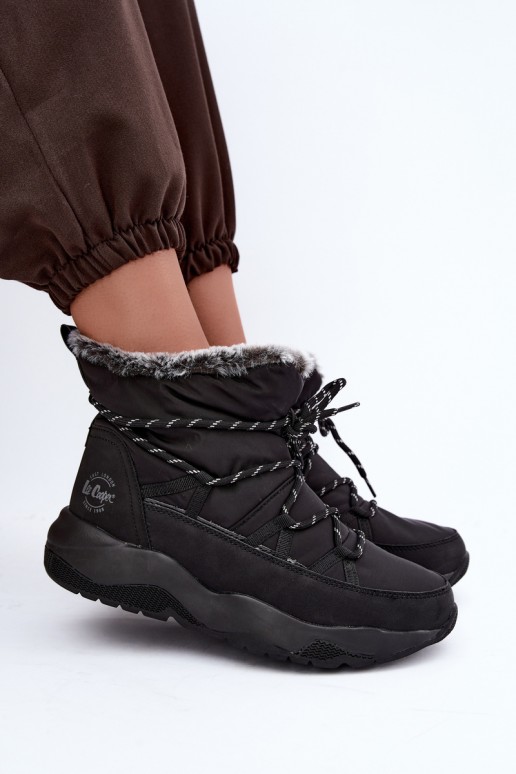 įsispiriami sniego batai su stilingomis detalėmis Lee Cooper LCJ-24-03-3063 juodos spalvos