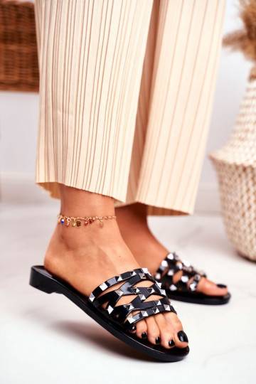 Šlepetės juodos spalvos...