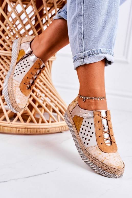 Iš dirbtinės odos batai geltonos spalvos