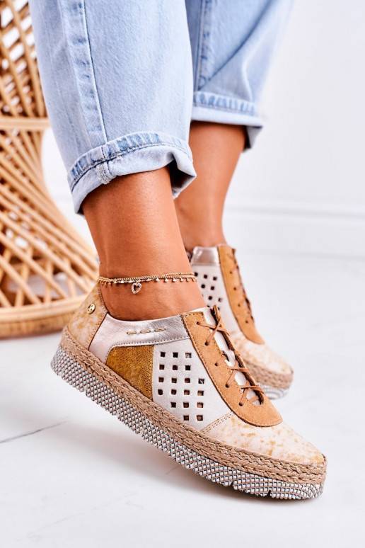 Iš dirbtinės odos batai geltonos spalvos