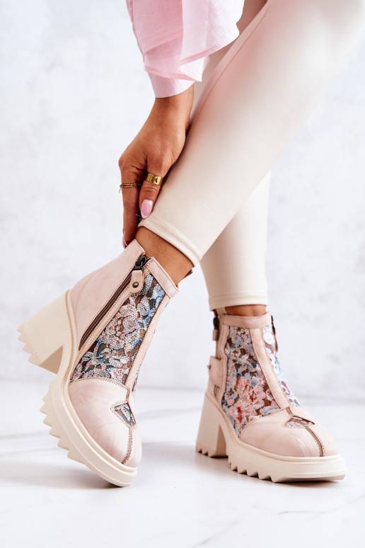 Aulinukai smėlio spalvos