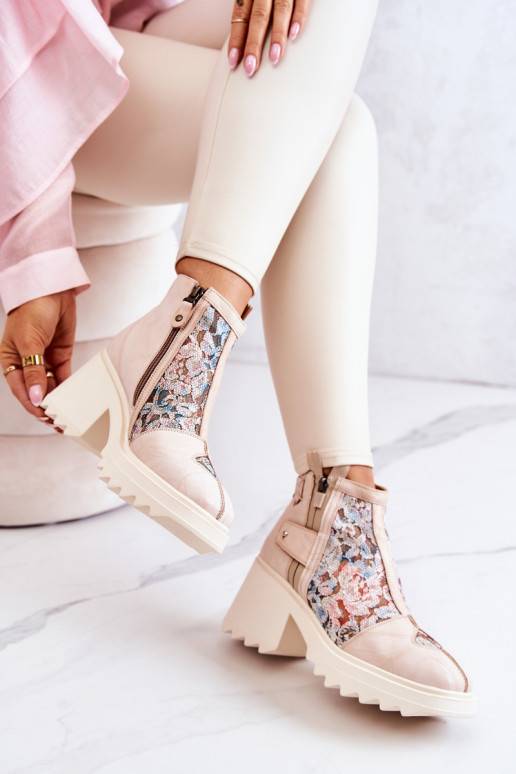 Aulinukai smėlio spalvos