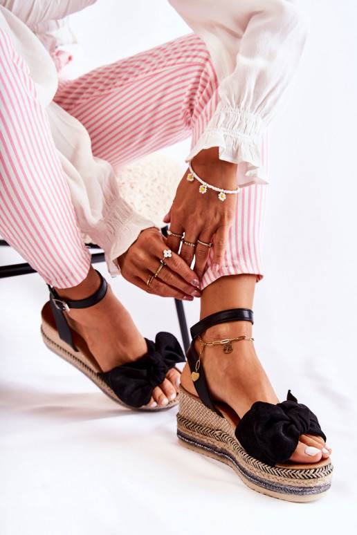 Zomšinės platforminės basutės juodos...