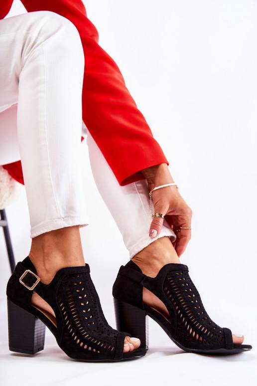 Moteriški aulinukai su Cut Out... Moteriški aulinukai su Cut Out...