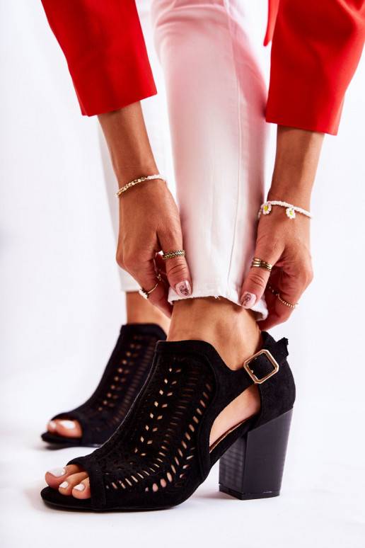 Moteriški aulinukai su Cut Out... Moteriški aulinukai su Cut Out...