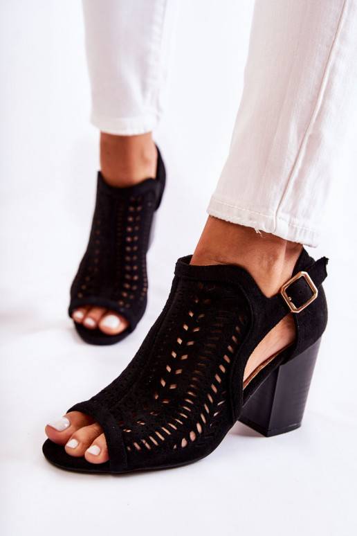 Moteriški aulinukai su Cut Out... Moteriški aulinukai su Cut Out...